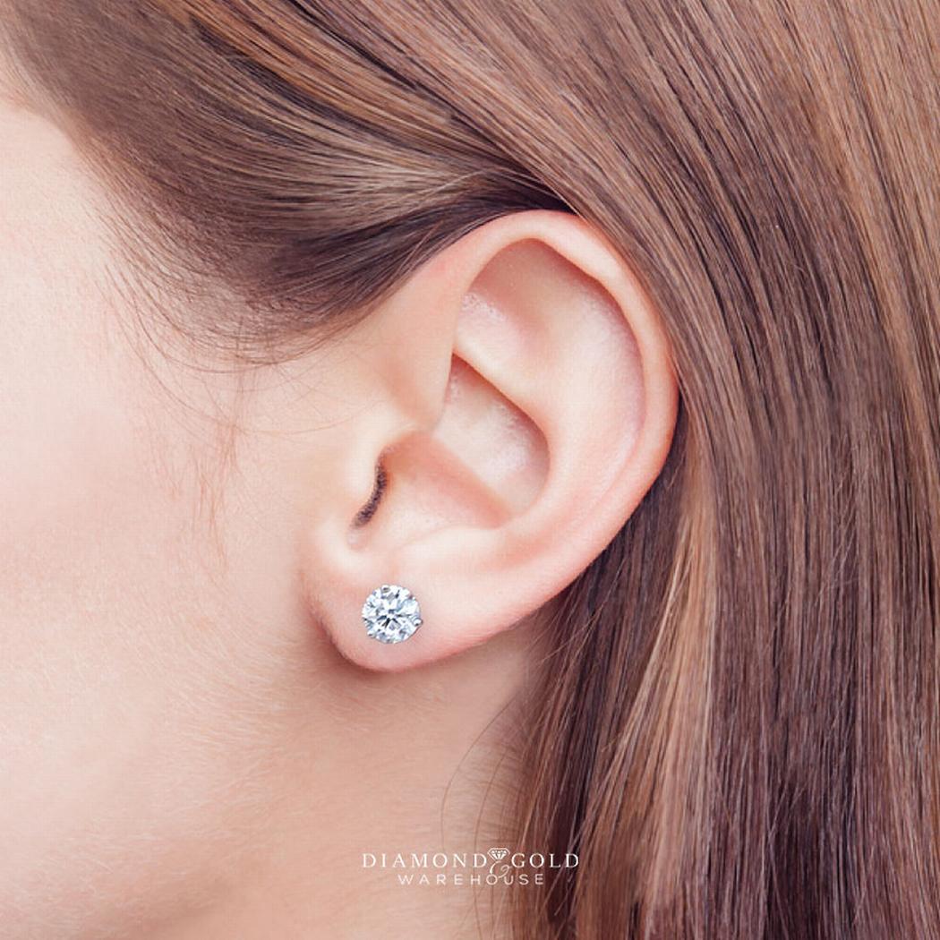 Round Diamond Stud Earrings 1.04 carat total weight