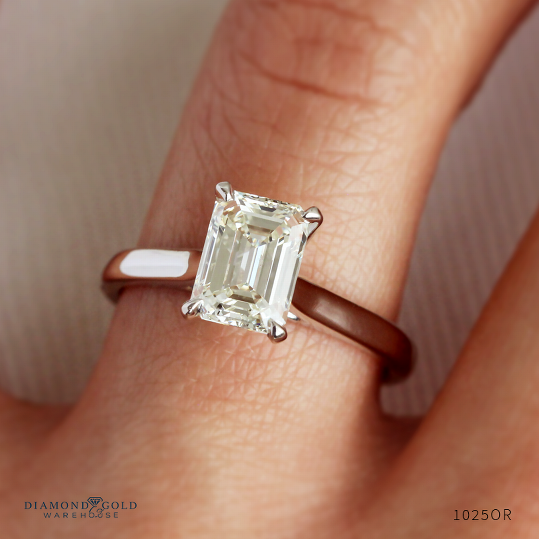 Stunning Emerald Diamond 18K Yellow Gold Three Stone Engagement Ring –  Dandelion Antiques