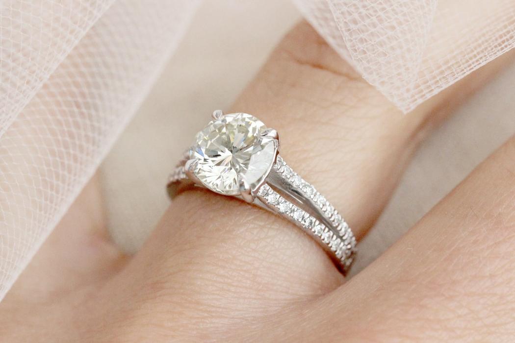 Round Cut Split Shank Engagement Ring - Hannah - Sylvie Jewelry