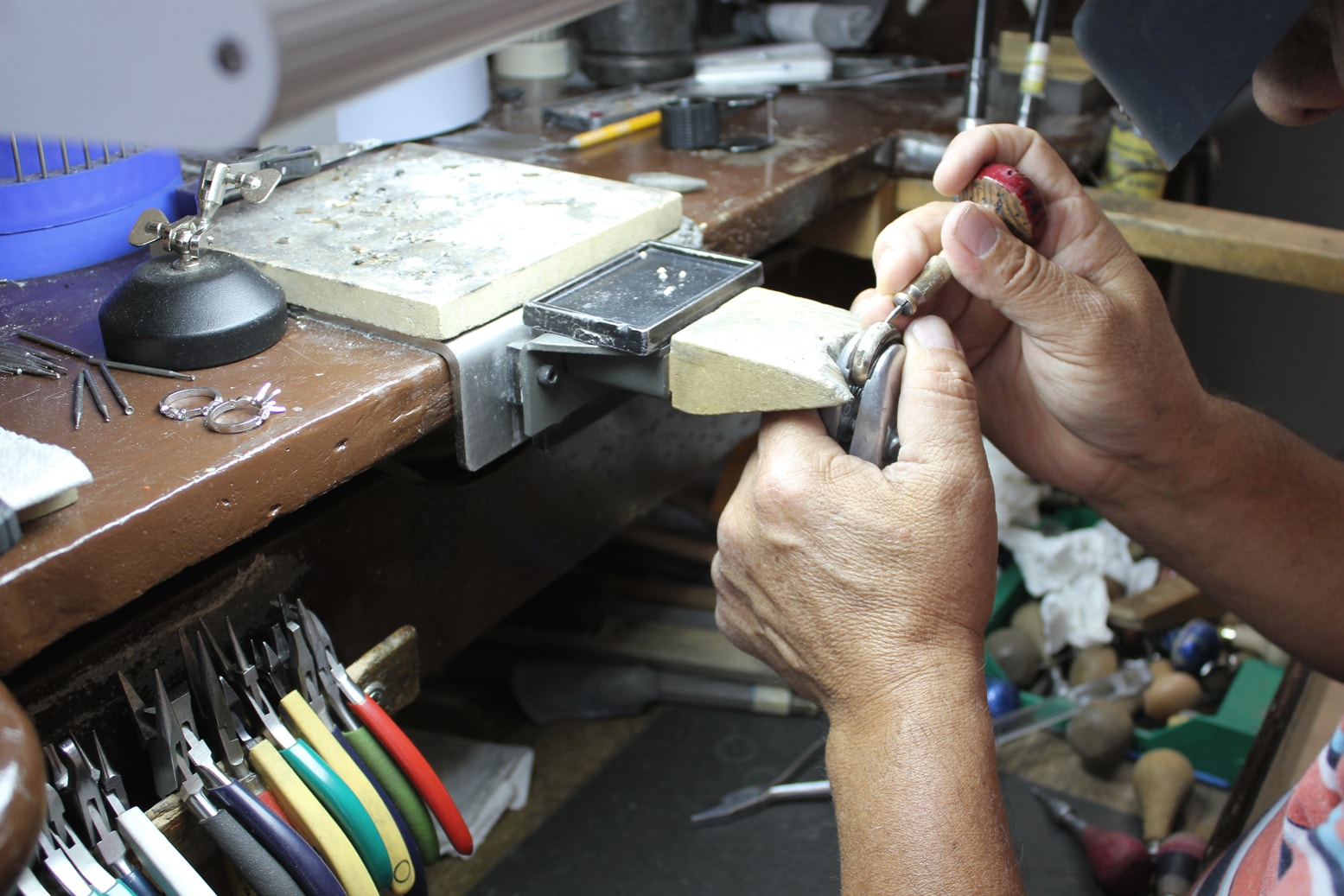 Your unique design will be polished by our expert bench jewelers